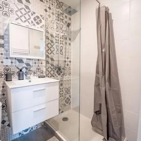 Apartment Atlas - Danaris Saint-Thibery